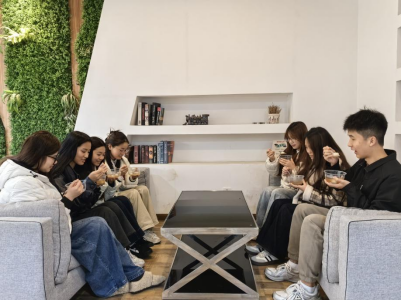 情暖元宵，助力大赛—— 财经与物流管理学院慰问备战技能大赛集训学生