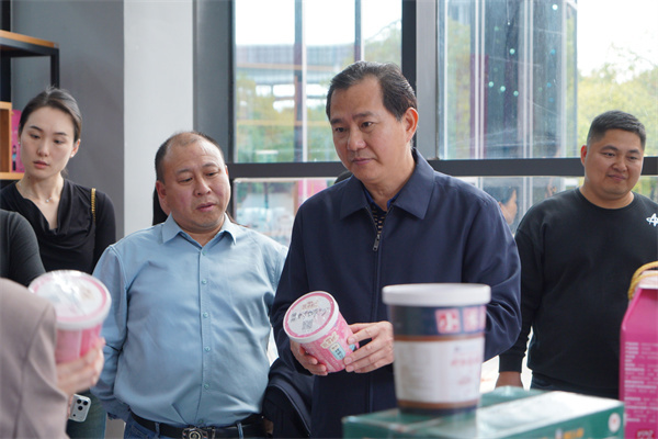 参观我校官塘校区