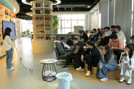 匠心书院圆满举办“扇染流年，漆承华彩”读书会