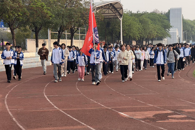 电子信息工程学院举行2025年春季学期升旗仪式暨“雷锋精神伴我行”主题活动