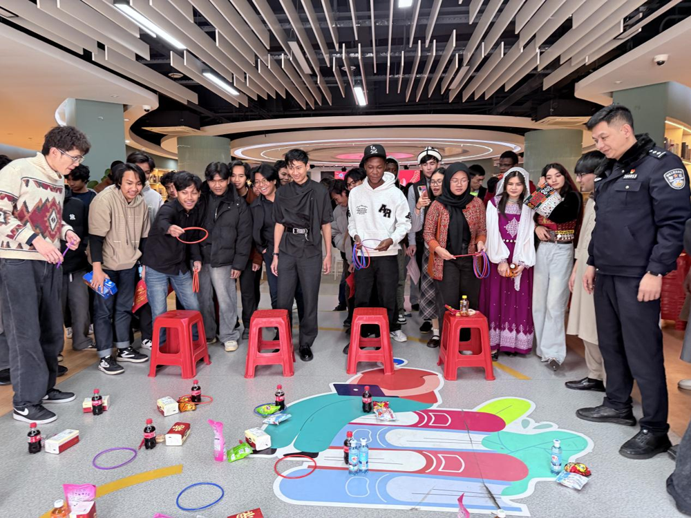 我校举行留学生“年味共赏，欢度春节”文化体验活动