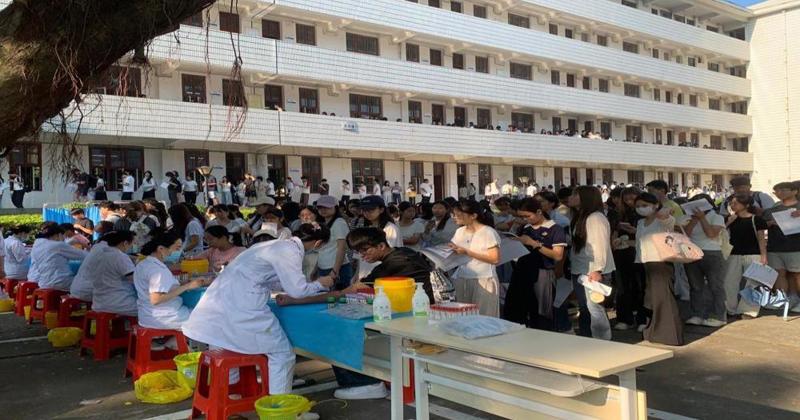 我校2026级新生入学体检工作圆满完成