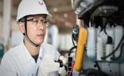 喜讯：校友陈显鑫获评2024年国务院政府特殊津贴专家