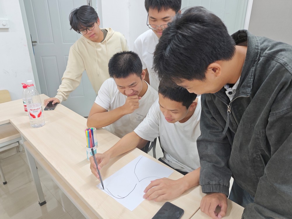 AEC22A6585CDD12E68A74A573220505F AEC22A6585CDD12E68A74A573220505F