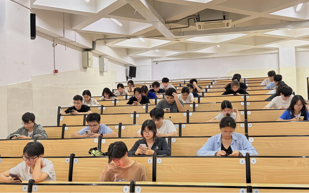 机电工程学院行匠学生党支部开展入党积极分子发展培训考试