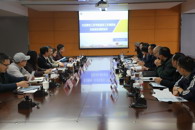 柳州市人大常委会副主任、总工会主席梁日春一行到我校调研交流