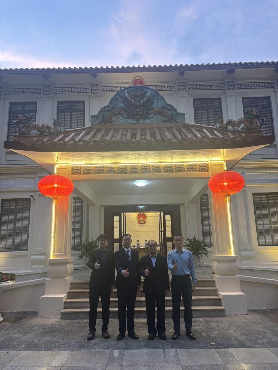 The LZPU Delegation Visits the Embassy of the Peoples Republic of China in the Socialist Republic of Vietnam