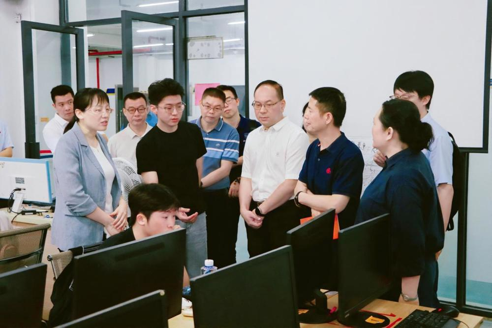 Participants visit the training venues of the School of Trade and Tourism Management