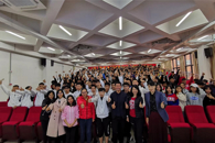 中国登山界传奇人物张梁先生到我校作“超越梦想，永不止步”专题讲座