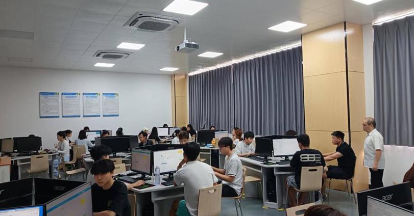 贸易与旅游管理学院成功举办2024-2025学年《跨境电商技能》竞赛