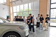 我校携手岚图汽车打造广西首家岚图新能源营销订单班
