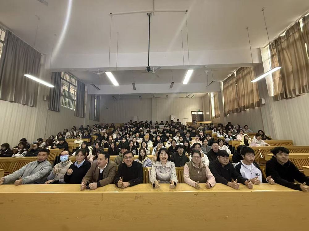 1c01604a0b1746131f3bdbe16155de78