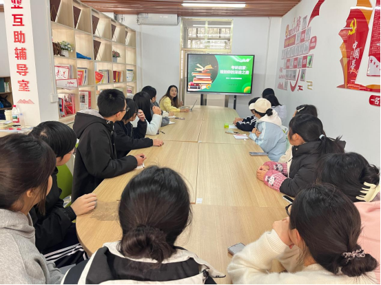 贸易与旅游管理学院举办“研途启航·筑梦未来”考研启蒙主题活动