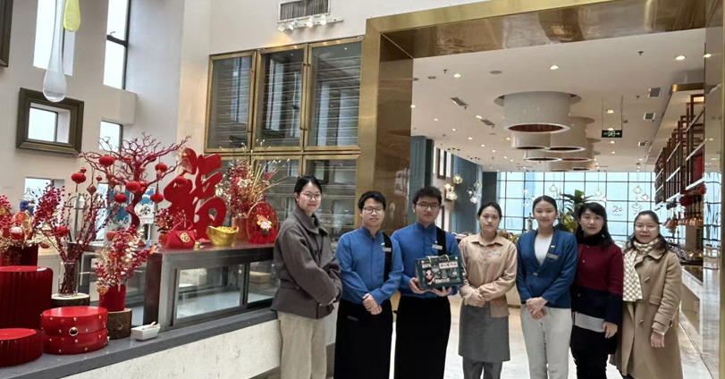 【访企拓岗促就业】贸易与旅游管理学院开展访企拓岗暨实习学生慰问活动