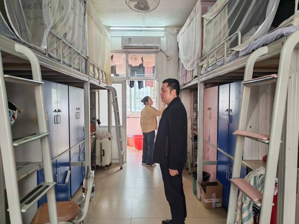 贸易与旅游管理学院开展“全覆盖排查守平安，筑牢宿舍安全防线”宿舍安全排查行动