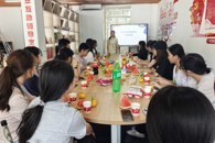 月满中秋暖学子，同心相伴话团圆——贸易与旅游管理学院开展中秋茶话会