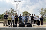 校企协同育新才——拓界无人机协会开展“电网巡检+航模飞行”沉浸式研学体验活动