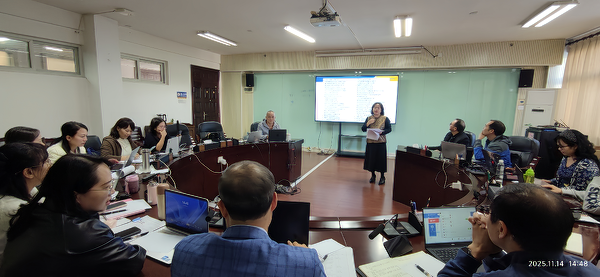 01刘柳作现场指导