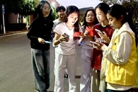 阳光心理协会开展“趣味竞技释压力，阳光同行促成长”主题活动