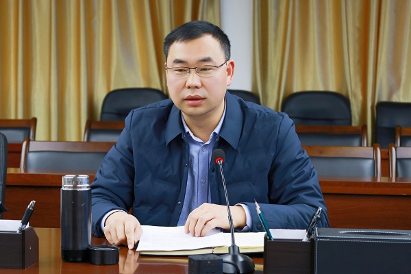 复盘提质明方向  凝心聚力启新程——我校召开2025年学生管理工作总结会暨2026年1月工作例会