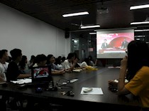 艺术学院开展学生干部学习黄文秀先进事迹座谈会