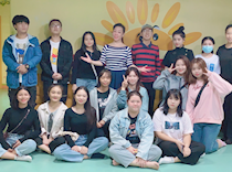 艺术学院组织学生赴阳光贝贝教育中心观摩学习