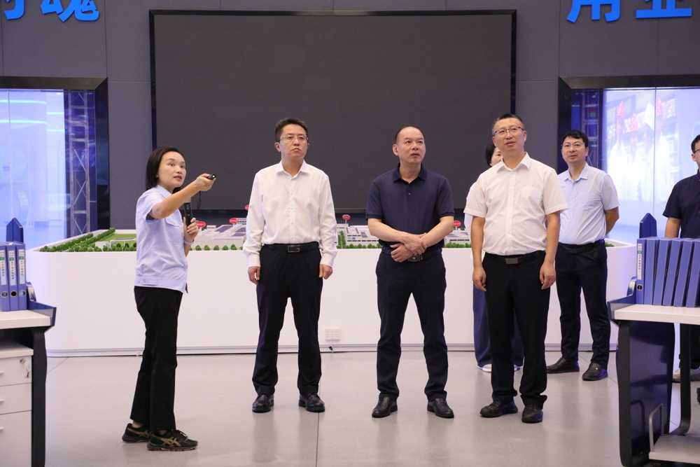 【访企拓岗促就业】校党委副书记、校长甘金明率队深入广西重点企业走访调研