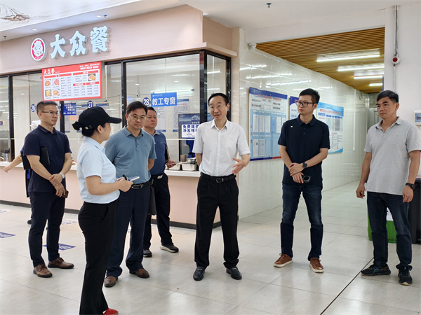 心系师生安全 筑牢校园防线——我校开展震后校园安全检查