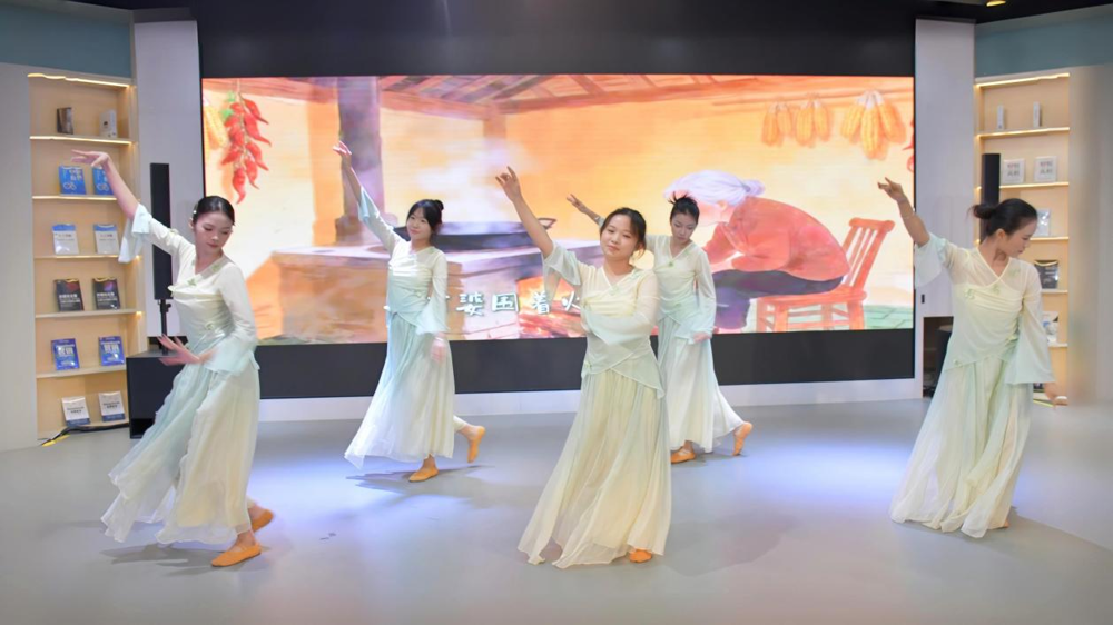 我校圆满举办“月满书院，共话中秋”主题活动