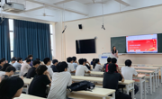 情暖中秋，安全同行——电子信息工程学院开展假期安全教育及中秋慰问活动