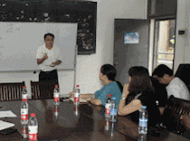 艺术设计系召开校企合作研讨会