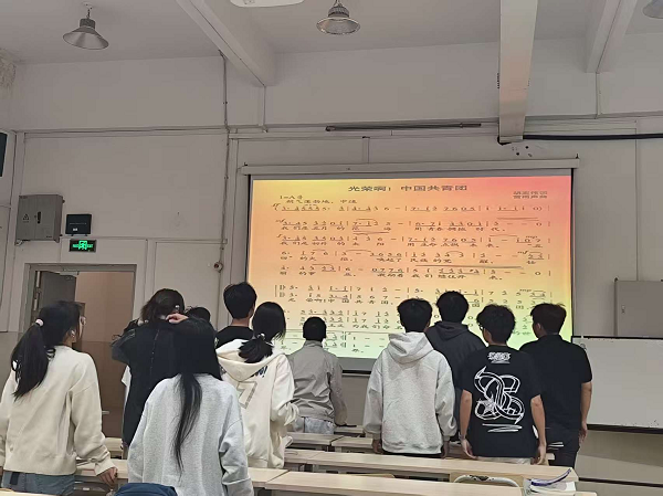 图片2 一起歌唱团歌