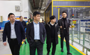 鱼峰区领导到我校机电工程学院调研参观