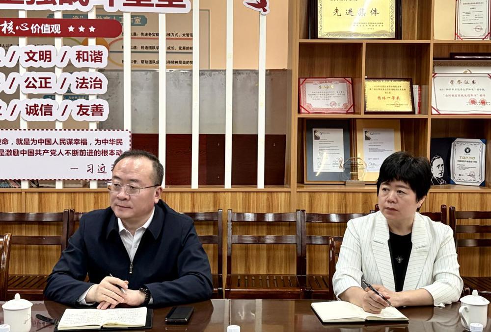 校领导深入机电工程学院开展调研