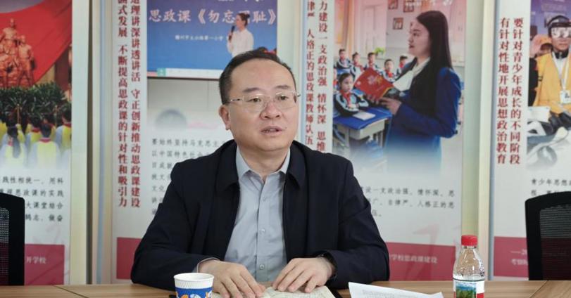校领导深入马克思主义学院调研指导工作
