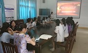 贸易与旅游管理学院学生党员支部开展“打黑除恶”专题学习