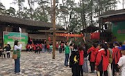 贸易与旅游管理学院旅游管理专业开展卡乐星球和君武森林导游实践活动