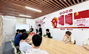 贸易与旅游管理学院2022网络营销与直播电商2班开展 “传承红色基因，弘扬英烈精神”主题团日活动