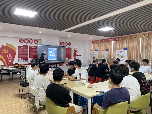 C:/Users/heyduo/Desktop/新闻稿临时/铜鼓制作3(小尺寸).jpg铜鼓制作3(小尺寸)