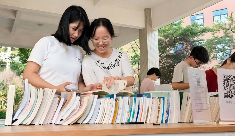 官塘校区活动现场 官塘校区活动现场