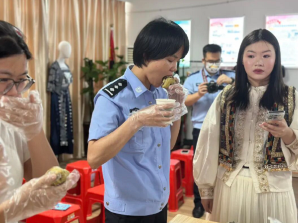 吃粽子大赛火热比拼中