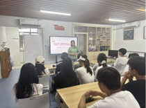 艺术学院成功举办“资助相伴同成长，强国路上共逐光”优秀学生典型事迹分享会
