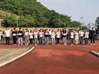 艺术学院举行升旗仪式暨“2026年艺术学院团支书讲团课大赛”总结表彰