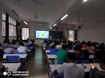 艺术学院全体新生共同学习《学生手册》