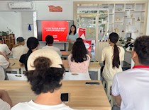 艺术学院举办第二期“励志校园·感动柳职”优秀学子事迹分享会